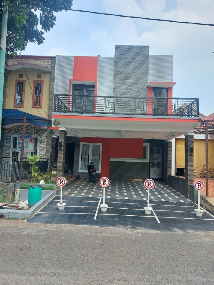 Rumah Disewakan di Cluster Meadow Green Lippo Cikarang